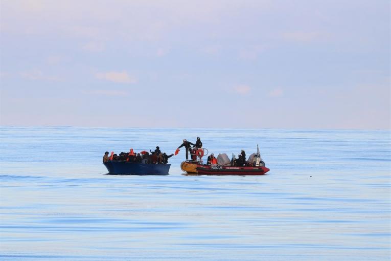 Les équipes MSF travaillaient à bord de l'Ocean Viking, navire de recherche et de sauvetage affrété en partenariat avec SOS MEDITERRANEE.