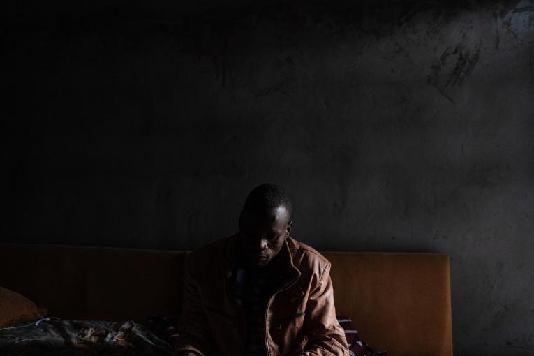 Abdulbashir, 28 ans, vient du Darfour. Il est arrivé en Libye il y a trois ans et a été emprisonné pendant près de deux ans et demi.
