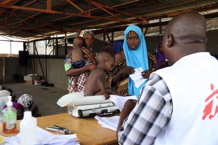 Centre de nutrition thérapeutique ambulatoire situé dans le centre de santé communautaire de Dan Issa où chaque semaine, les enfants souffrant de malnutrition sont suivis par les équipes de MSF.