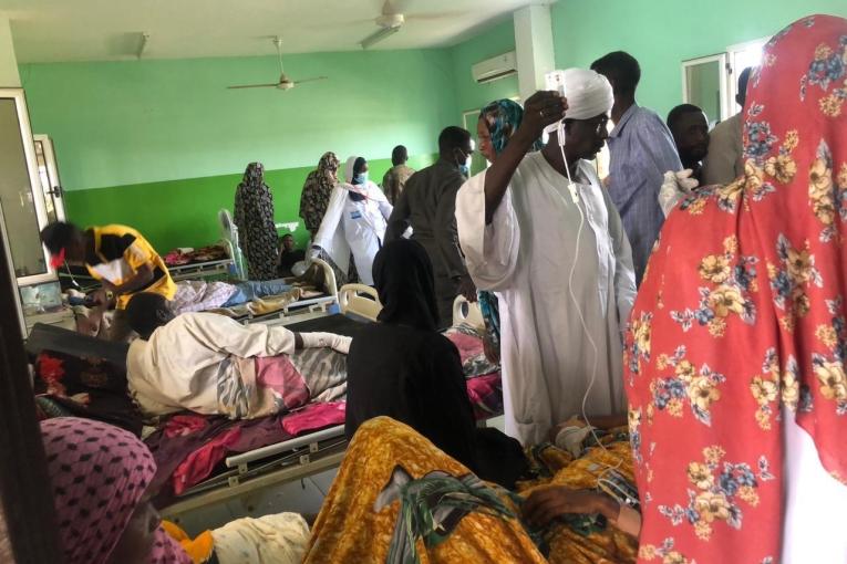 Soudan : “une situation catastrophique, les patients sont soignés par terre dans les couloirs”