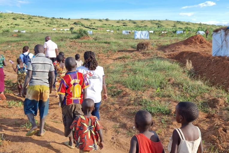 Des équipes MSF auprès des nouveaux réfugiés dans le camp de Nakivale en Ouganda. 2023.