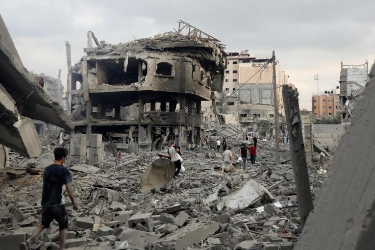 Vue de la bande de Gaza après les bombardements israéliens d'octobre 2023.
