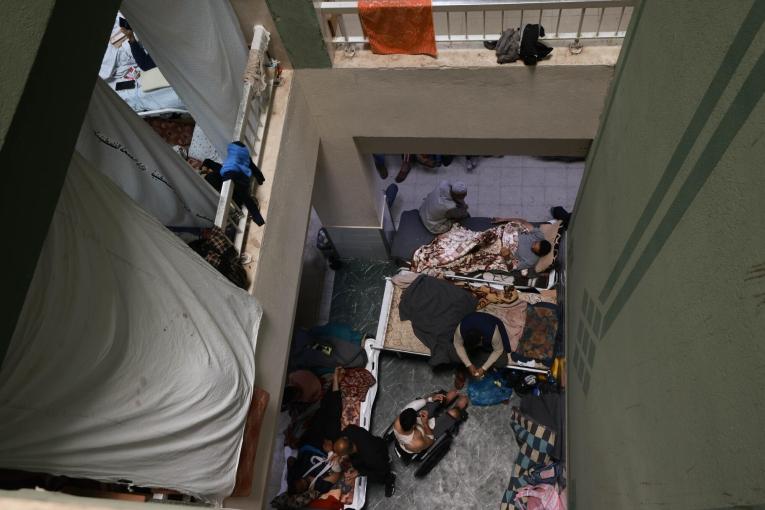 Hall d'accueil de l'hôpital al-Aqsa à Gaza. 29 novembre 2023.