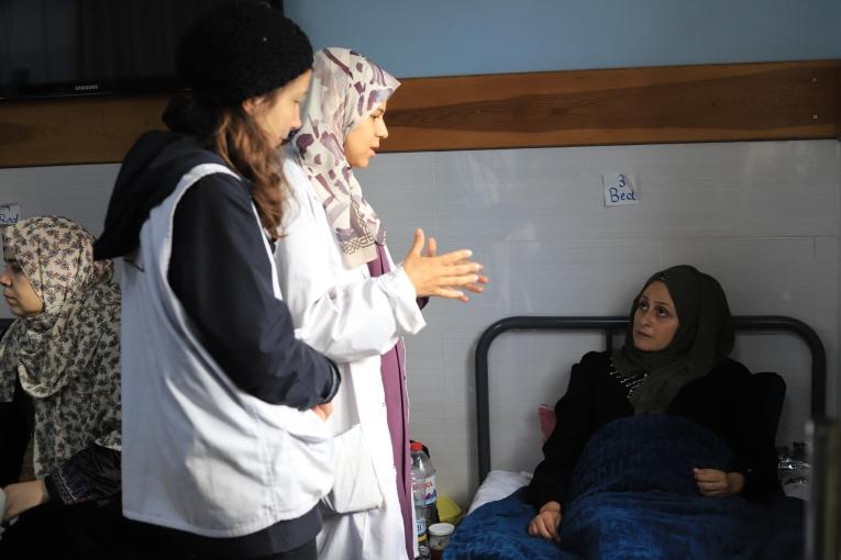 Rana Abu Hameida est une patiente MSF de l'hôpital émirati de Gaza. Elle souffre de complications liées à sa grossesse.