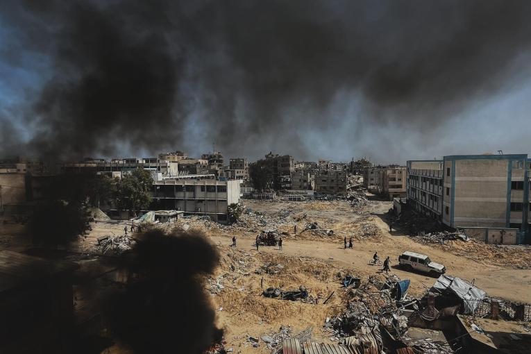 Palestine, Khan Younis, sud de Gaza, 22 avril 2024. Vue sur la ville de Khan Younis depuis le toit de l'hôpital Nasser, auparavant le plus grand hôpital du sud de Gaza.