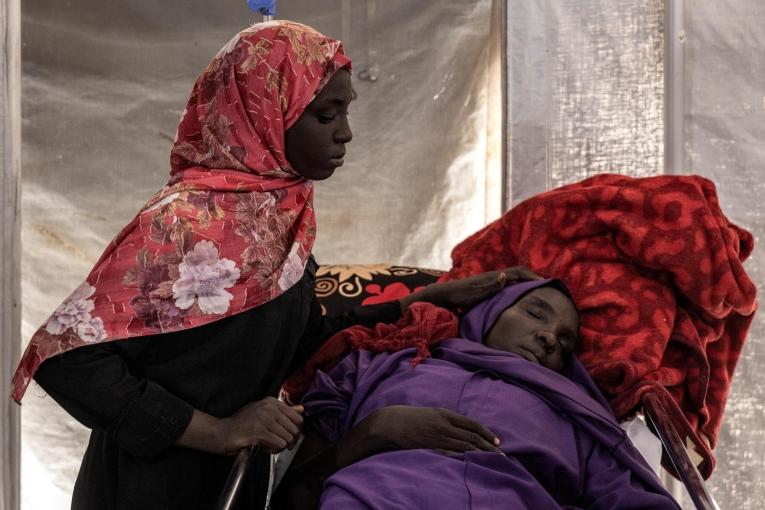 A l'hôpital de Méché dans l'est du Tchad, monté par les équipes MSF pour soigner les réfugiés soudanais du Darfour qui fuient la guerre.