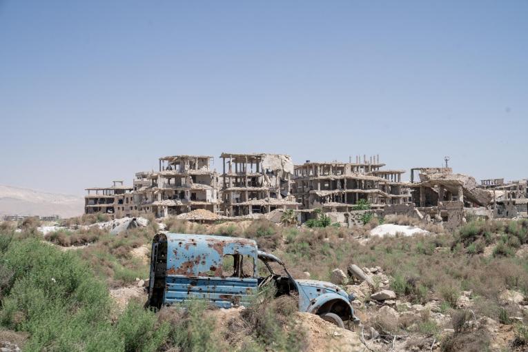 Bâtiments en ruines détruits par la guerre à Hamouriyah, dans la Ghouta orientale à la périphérie de Damas, en Syrie, le 7 mai 2025.
