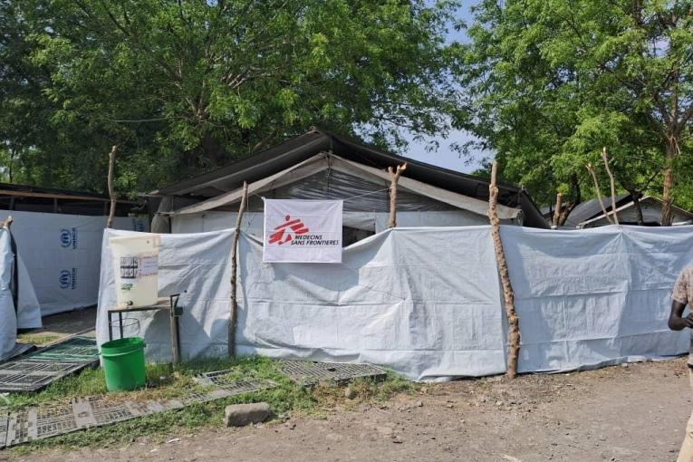 Une unité de traitement du choléra à Akobo, en mars 2025