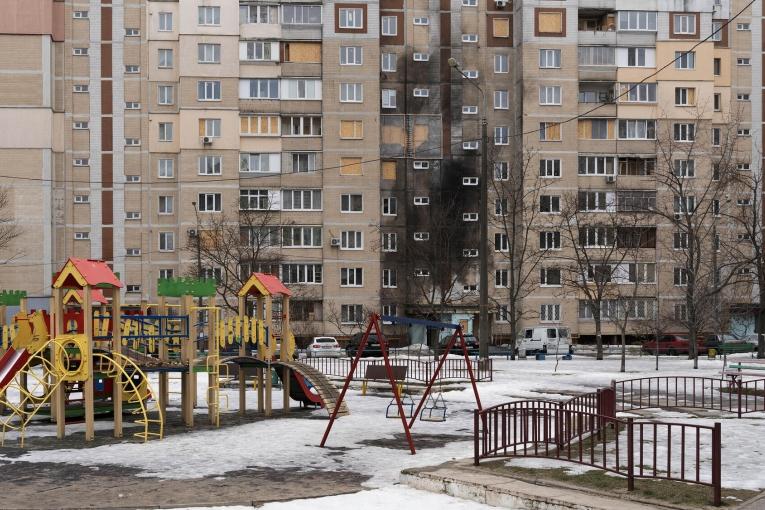 Depuis février 2026, MSF intervient face à la situation causée par les coupures d’électricité prolongées à Kiev et dans la région environnante, combinées à des températures hivernales extrêmement basses.