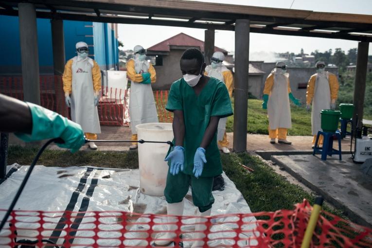 Ebola en RDC : MSF alerte sur de dangereuses lacunes