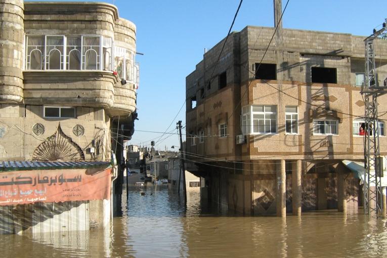 Inondations à Gaza : des matelas et des couvertures pour les personnes les plus touchées