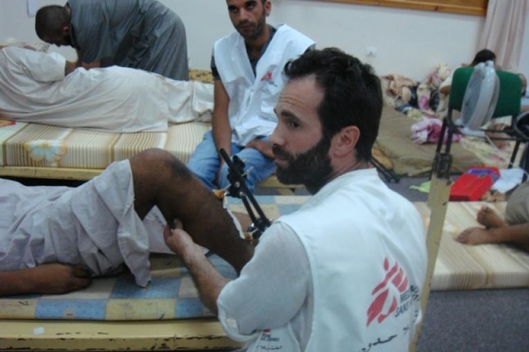 Visite du kiné MSF dans la prison de Misrata en Libye  Septembre 2011