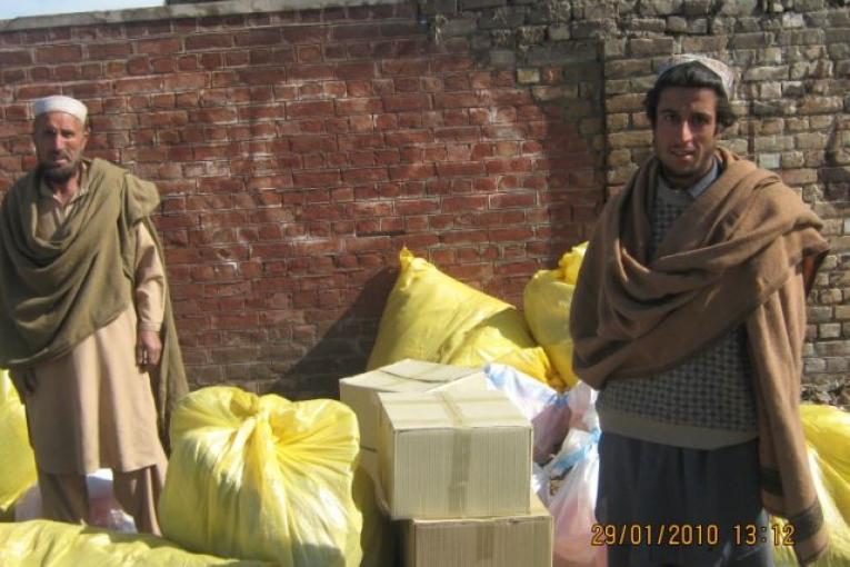 Distribution de biens de première nécessité Kurram Agency Pakistan janvier 2010.