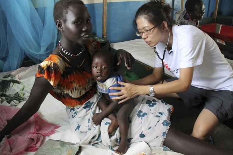 Soudan du Sud Dispensaire MSF à Pibor avril 2011