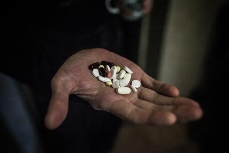 La bédaquiline et le délamanide représentent un nouvel espoir pour le traitement de la tuberculose résistante. MSF appelle les producteurs à les rendre accessibles et abordables pour les patients qui en ont le plus besoin.