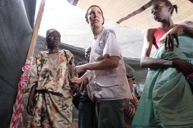 Dispensaire MSF aéroport de Bangui décembre 2013