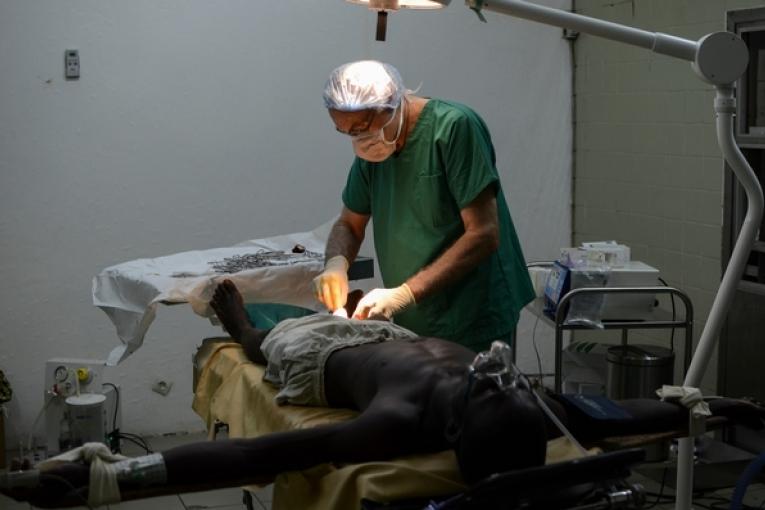 Bloc chirurgical hôpital communautaire Bangui Février 2014