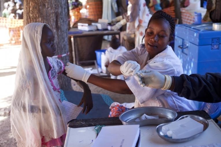 Décembre 2011. Campagne de vaccination contre la méningite au Tchad.