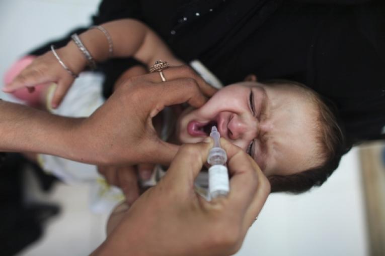Vaccination orale contre la poliomyélite en Afghanistan