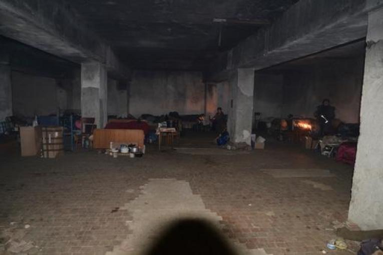 Debaltseve Abri où se sont réfugiés plus de 200 habitants pendant les combats et beaucoup y vivent encore