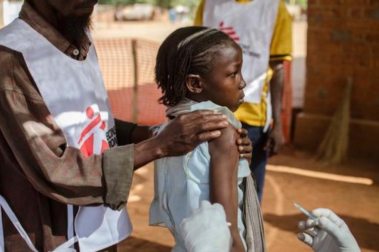 Campagne de vaccination de masse contre la rougeole Bria Est de la RCA avril 2015