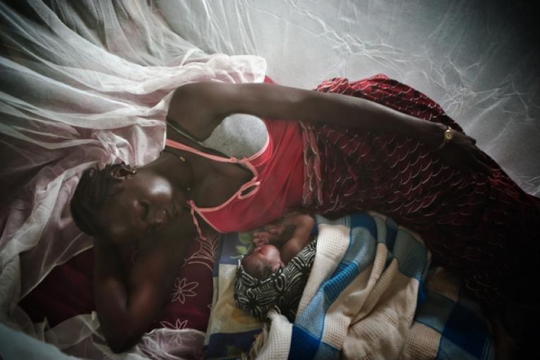 Maternité de l'hôpital MSF de Pibor état de Jonglei au Sud Soudan novembre 2010