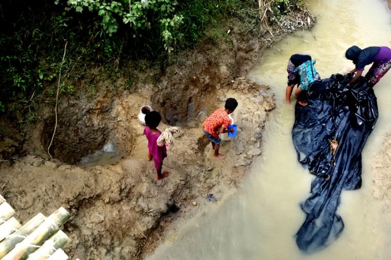 Camp de fortune d'Unchiparang au Bangladesh septembre 2017