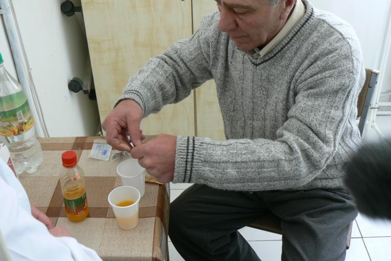 Arménie février 2014. Patient atteint de tuberculose multi résistante.