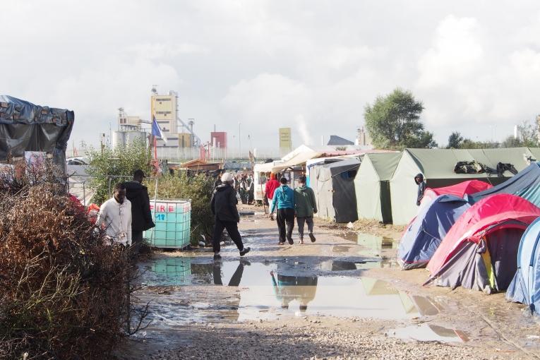 La vie dans le camp de Calais à quelques heures du démantèlement