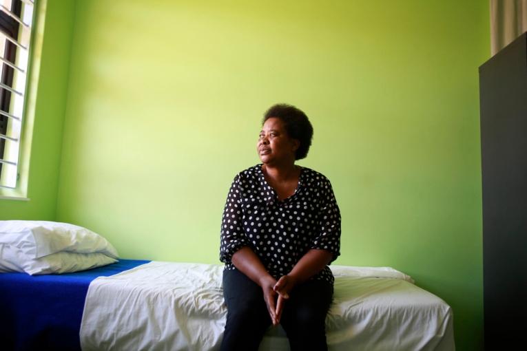 Poppy Makgobatlou été victime d'abus de la part de son mari a été prise en charge par MSF dans un "centre de santé Kgomotso".