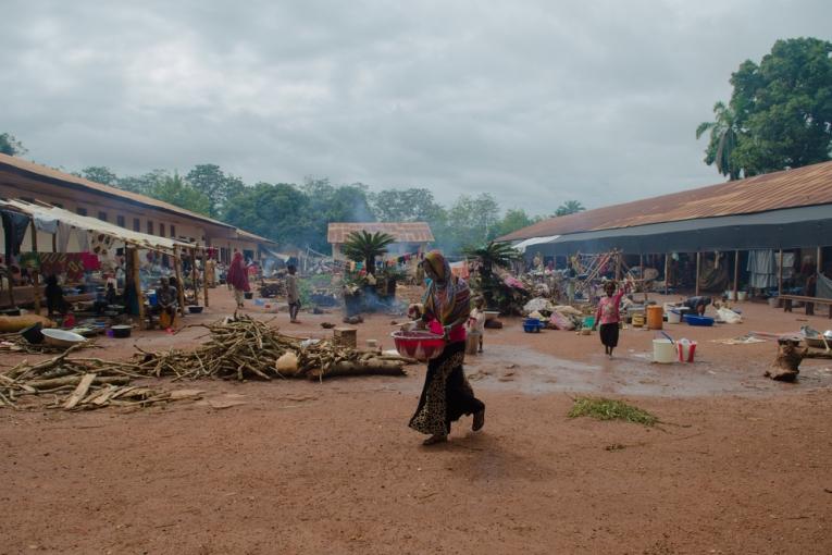 Depuis mai 2017 la situation s’est détériorée à Bangassou : environ 2 000 musulmans se sont réfugiés dans l’enceinte de l’église catholique où ils ne reçoivent que très peu d’assistance.