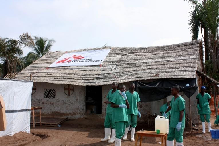 Centre de prise en charge d'Ebola en RDC 2009.