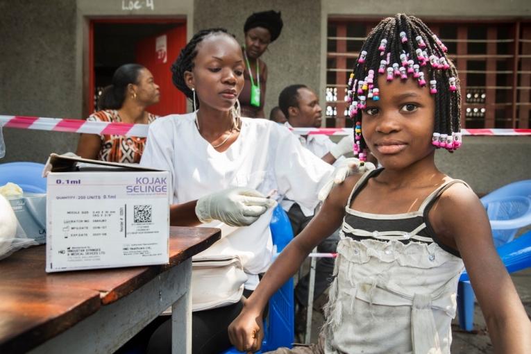Vaccination contre la fièvre jaune à Kinshasa en août 2016.