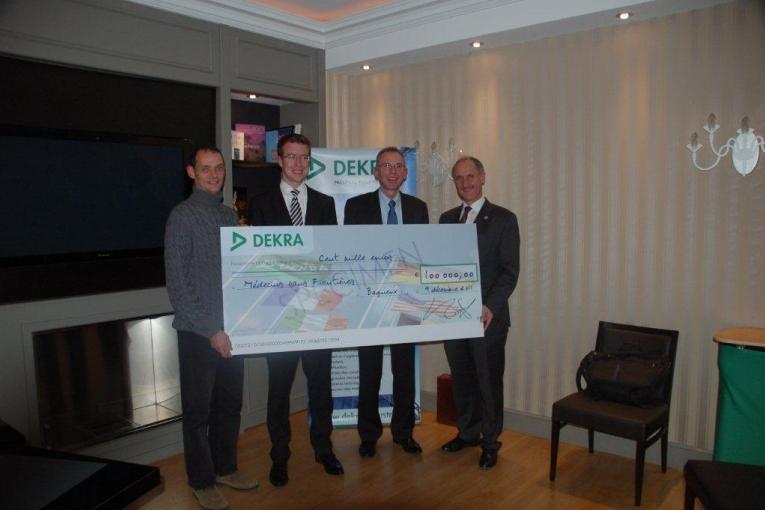 Le 9 décembre 2011 MSF France reçoit un don de 100 000 euros de la part de Dekra.