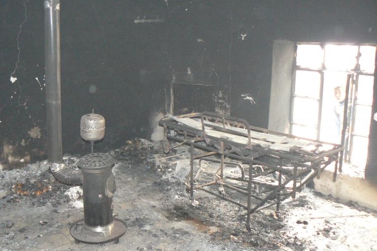 La salle d'opération d'un hôpital syrien ravagé par le feu MSF
