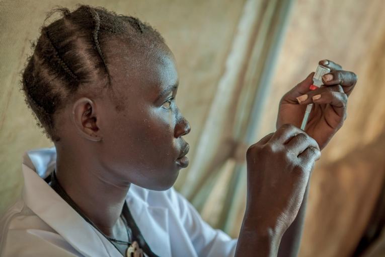 Vaccination dans le camp de Yida au Soudan du Sud en juillet 2013. Yann Libessart/MSF