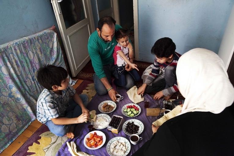 Une famille de réfugiés syriens vivant à Istanbul en Turquie. Mai 2013
