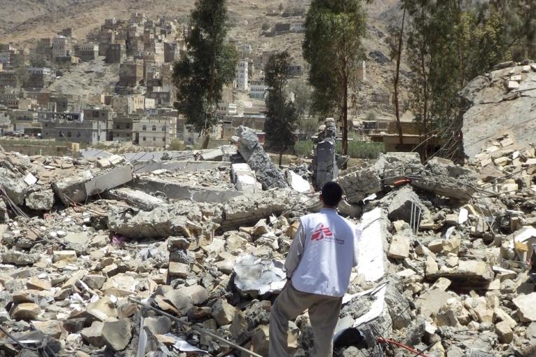 L'hôpital d'Haydan photographié en mars 2016 après 5 mois de bombardements.