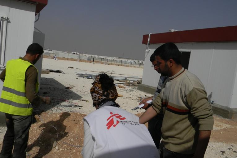 Hôpital MSF en construction dans le camp de réfugiés de Zaatari