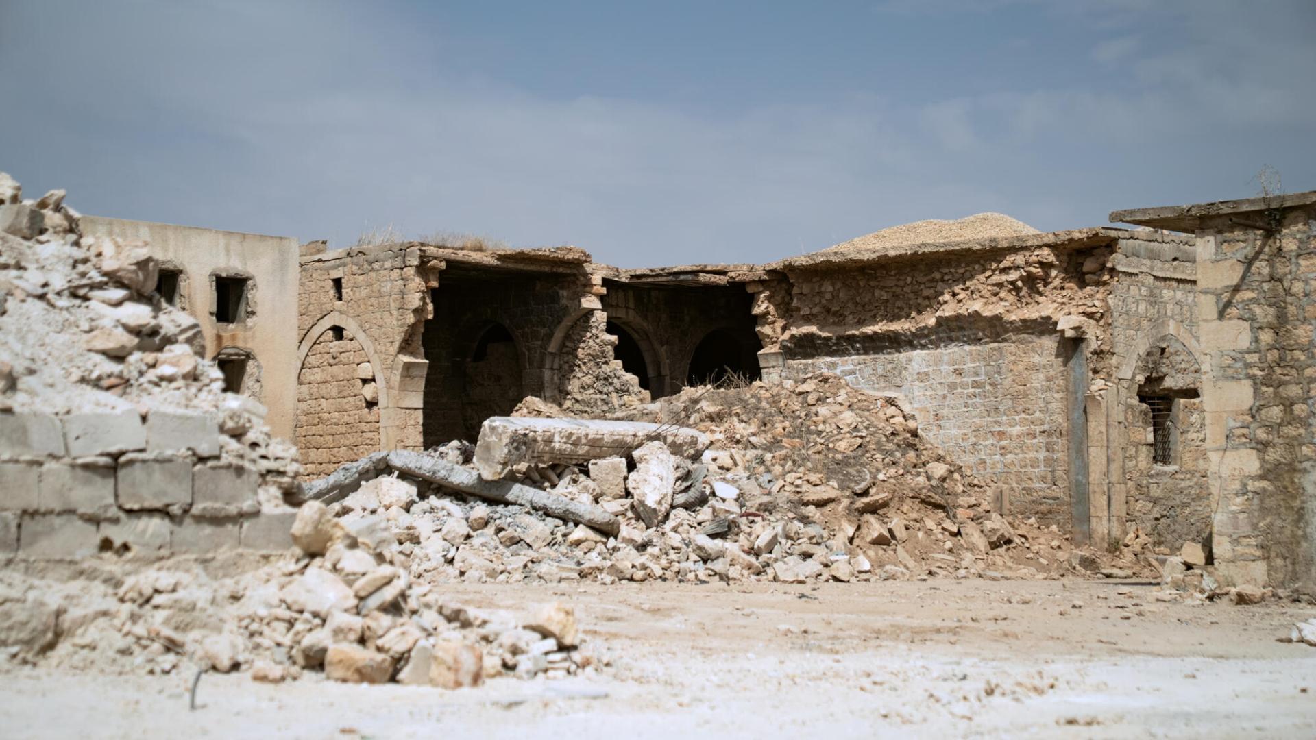Vestiges de bâtiments détruits dans l'est d'Alep, en Syrie.