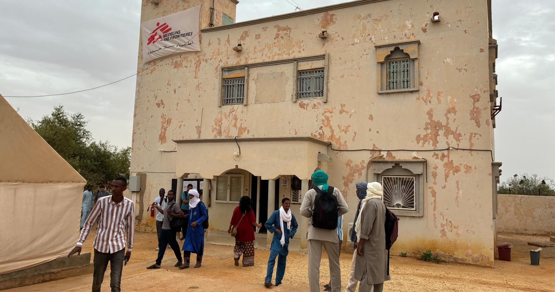 Confronting drought and precarity : Mauritanians and Malian refugees in Hodh el Chargui