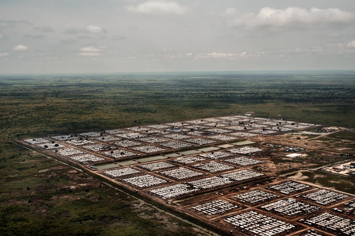 Vue aérienne du camp de protection des civils de Bentiu en septembre 2017. Soudan du Sud.
 © Peter Bauza