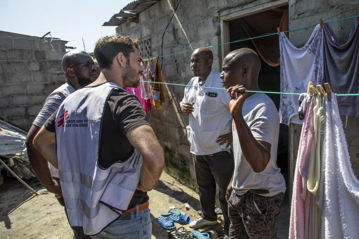 Des équipes MSF visitent les communautés de la ville de Beira pour évaluer les besoins des populations et proposer des soins médicaux. 2019. Mozambique.

&nbsp;
 © Pablo Garrigos/MSF