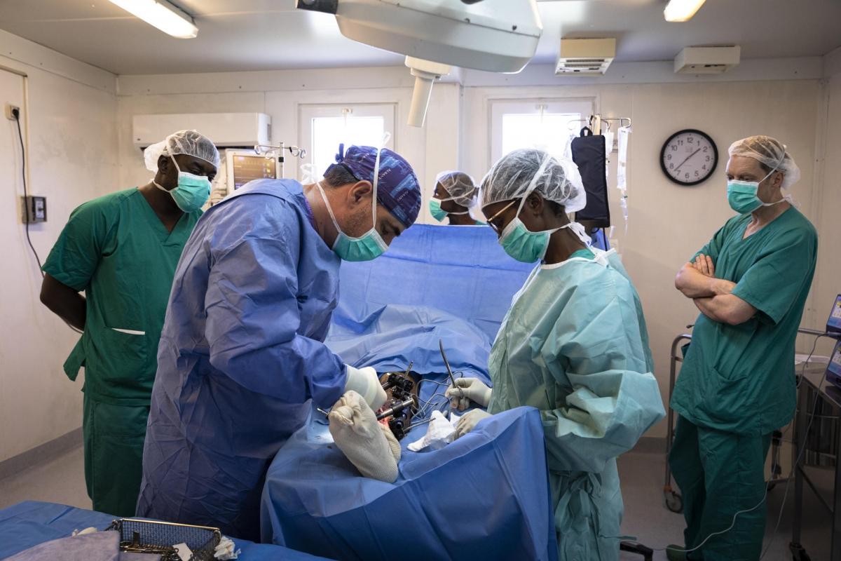 Jean-Baptiste,&nbsp;au bloc opératoire à l'hôpital de Tabarre.&nbsp;
 © Leonora Baumann