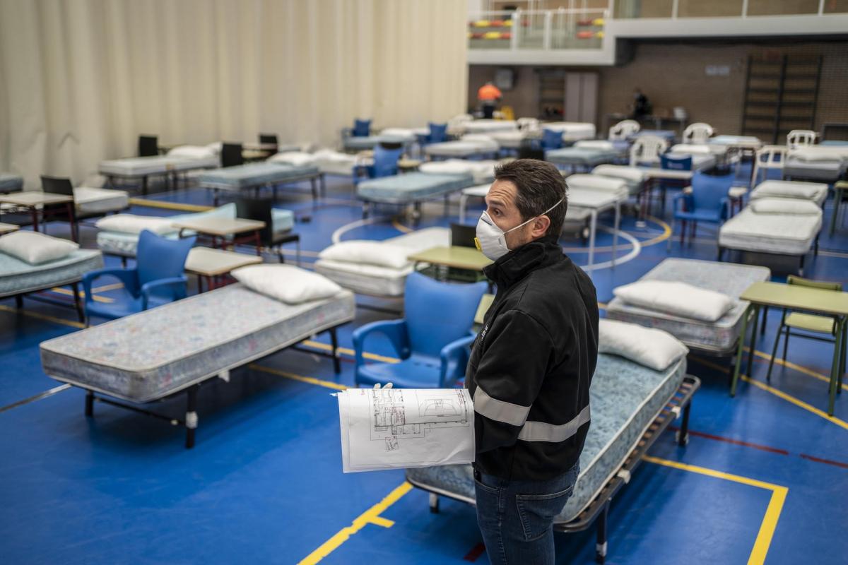 Hôpital temporaire installé par MSF à Leganes. Foto: Olmo Calvo /MSF
 © Olmo Calvo