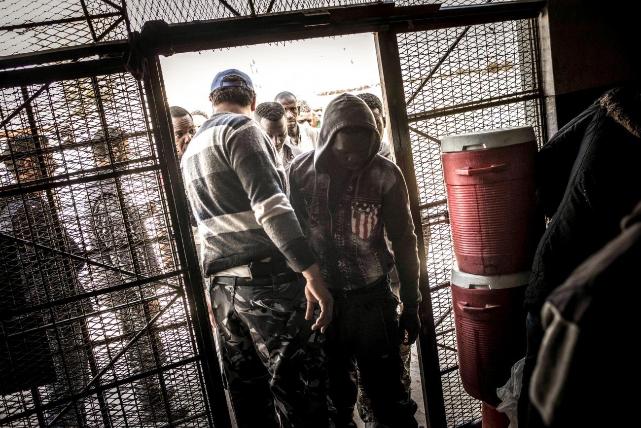 Des détenus du centre Abu Salim auquel MSF n'a pas pus accéder depuis juin 2017.
© Guillaume Binet/Myop