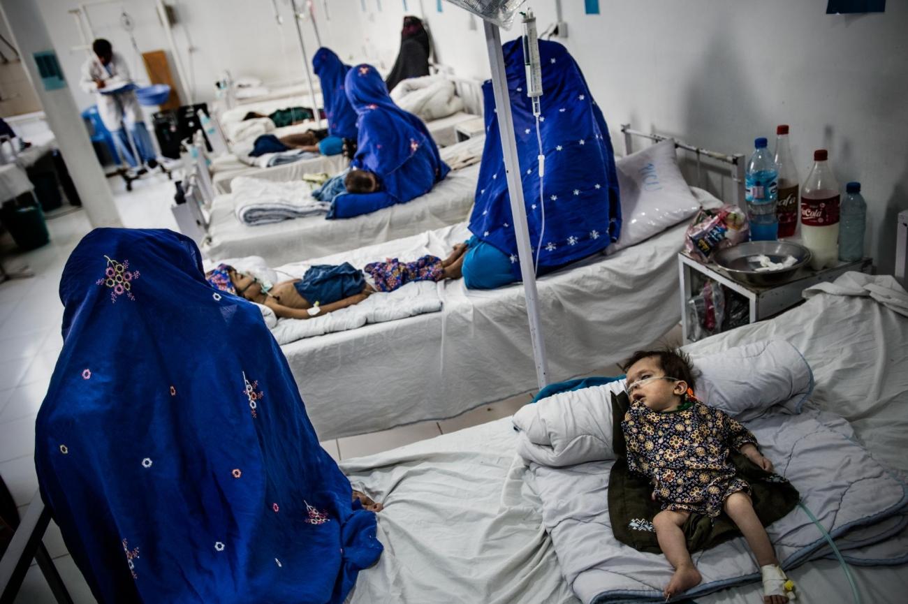 L'unité de soins intensifs pédiatriques. L'hôpital Boost est géré par MSF en partenariat avec le ministère de la Santé publique.
© Kadir Van Lohuizen/Noor