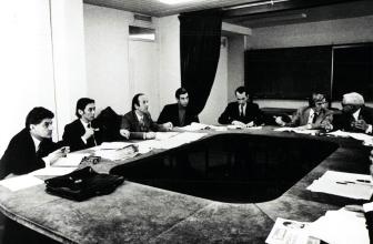 Signature de la charte MSF en présence des fondateurs.