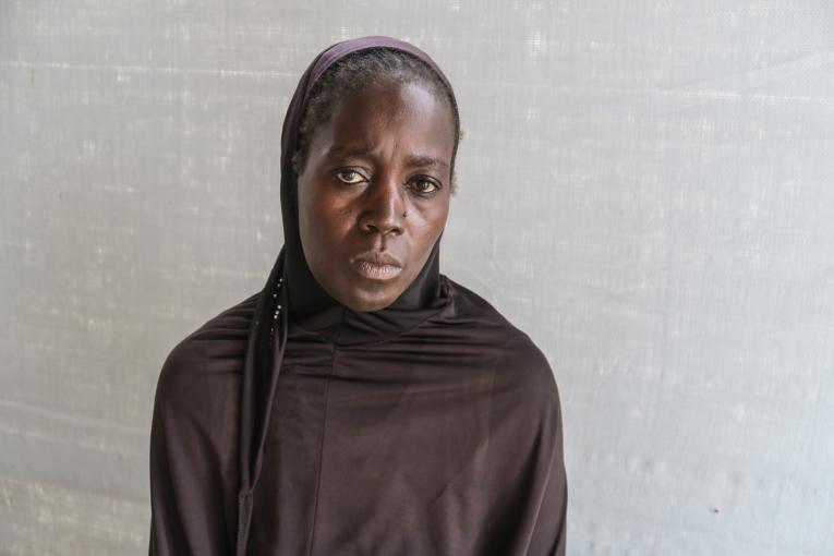 Yassoua Abba, déplacée à Kourgui depuis 3 ans : « Le jour où on a fui je n’ai pas eu de nouvelles de mon mari. Je ne sais pas s’il est vivant ou s’il est mort&nbsp;».
 © Vanessa Fodjo / MSF