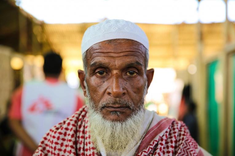 Mohammad Ali a perdu sa femme et deux petites filles sur la route du Bangladesh.
 © Mohammad Ghannam/MSF